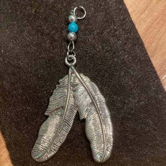 Feather Charm/Pendant - Picture 1 of 2